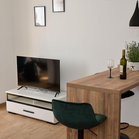 Apartman Nina 3 ザダル エクステリア 写真
