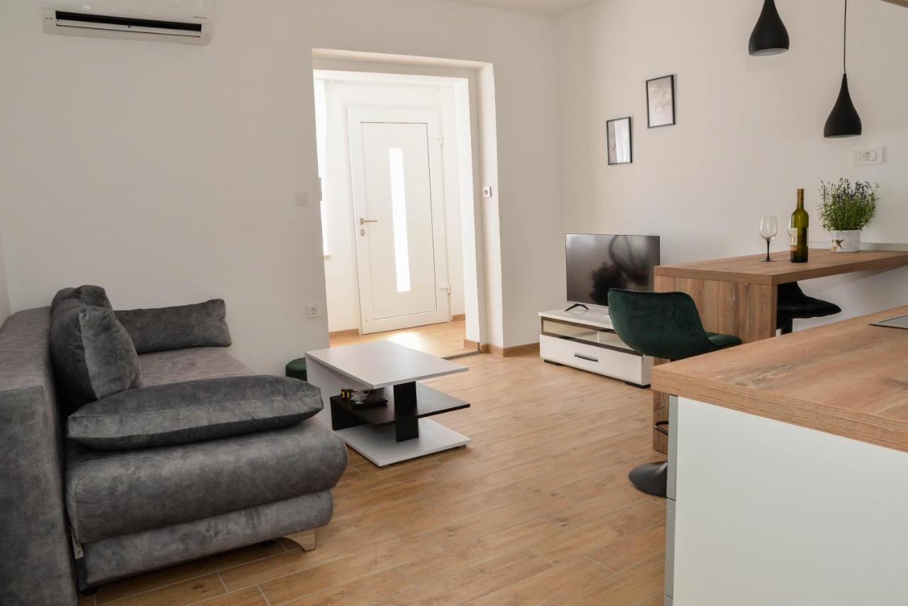 Apartman Nina 3 ザダル エクステリア 写真